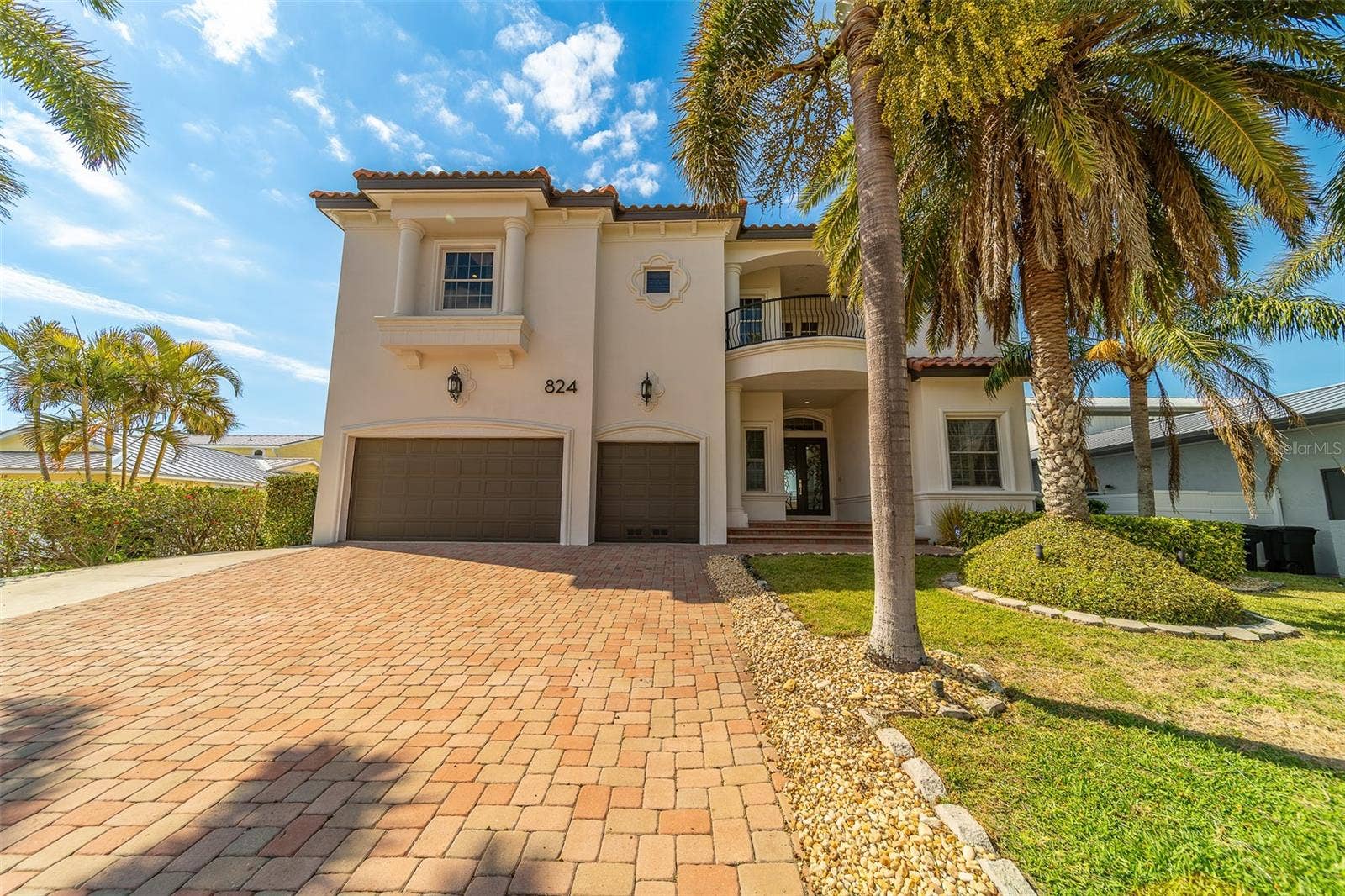 824 ISLAND WAY, Clearwater Beach, FL 33767 824 ISLAND WAY, Clearwater Beach, FL 33767