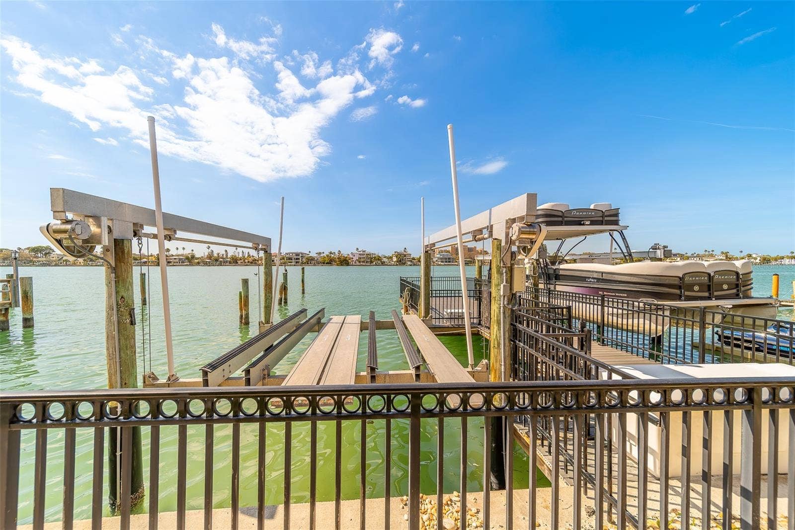 824 ISLAND WAY, Clearwater Beach, FL 33767 824 ISLAND WAY, Clearwater Beach, FL 33767