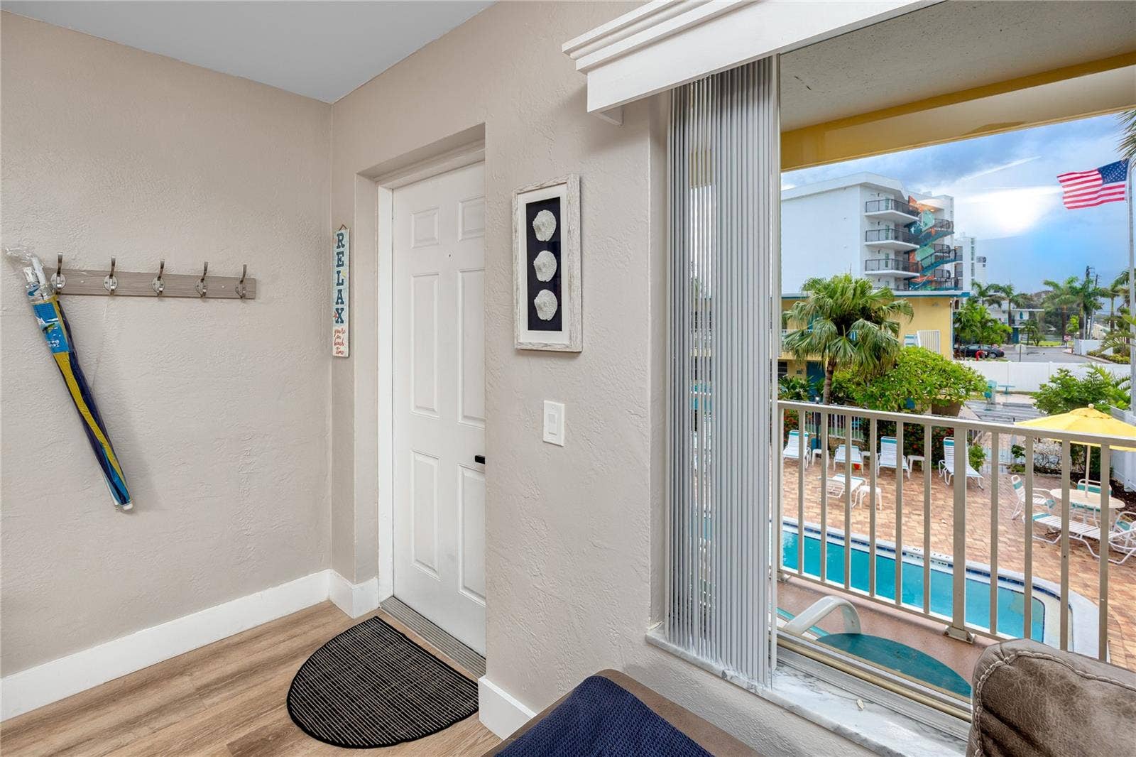 282 TREASURE ISLAND CAUSEWAY, #12, Treasure Island, FL 33706 282 TREASURE ISLAND CAUSEWAY, #12, Treasure Island, FL 33706