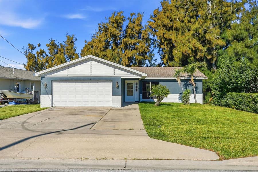 Property photo for 11696 CURRIE LANE, Largo, FL