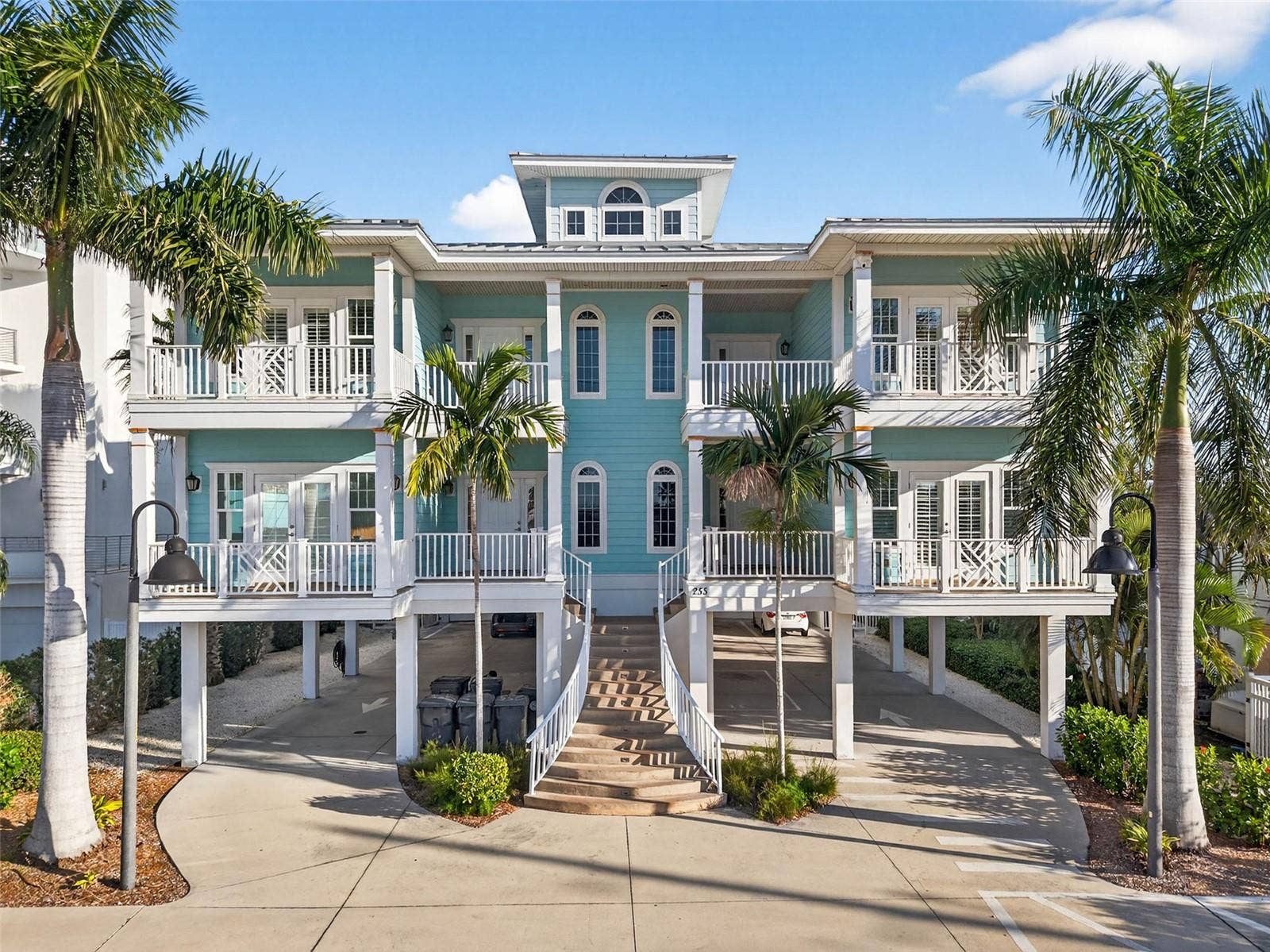 255 104TH AVENUE, Treasure Island, FL 33706 255 104TH AVENUE, Treasure Island, FL 33706