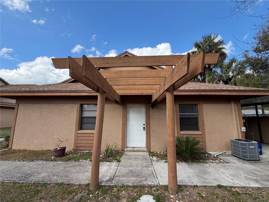 Property photo for 13702 SHEILA LYNN COURT, Dade City, FL
