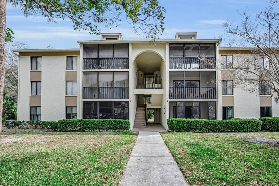 Property photo for 3232 LAKE PINE WAY E, #C1, Tarpon Springs, FL