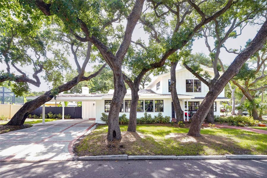 Property photo for 2901 PELHAM ROAD N, St Petersburg, FL