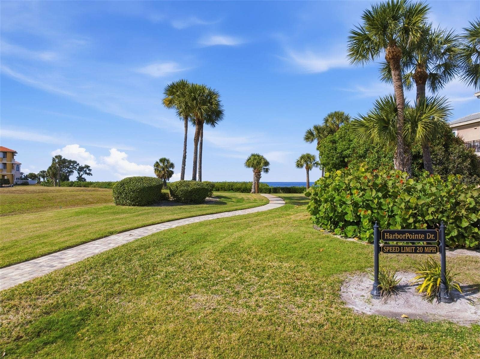 25 HARBORPOINTE DRIVE, Port Richey, FL 34668