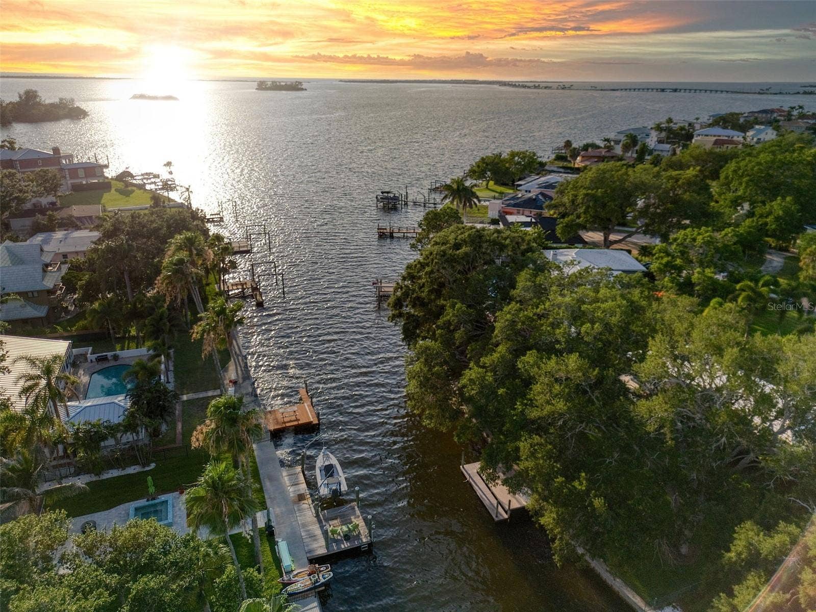 5 SHORE DRIVE, Dunedin, FL 34698