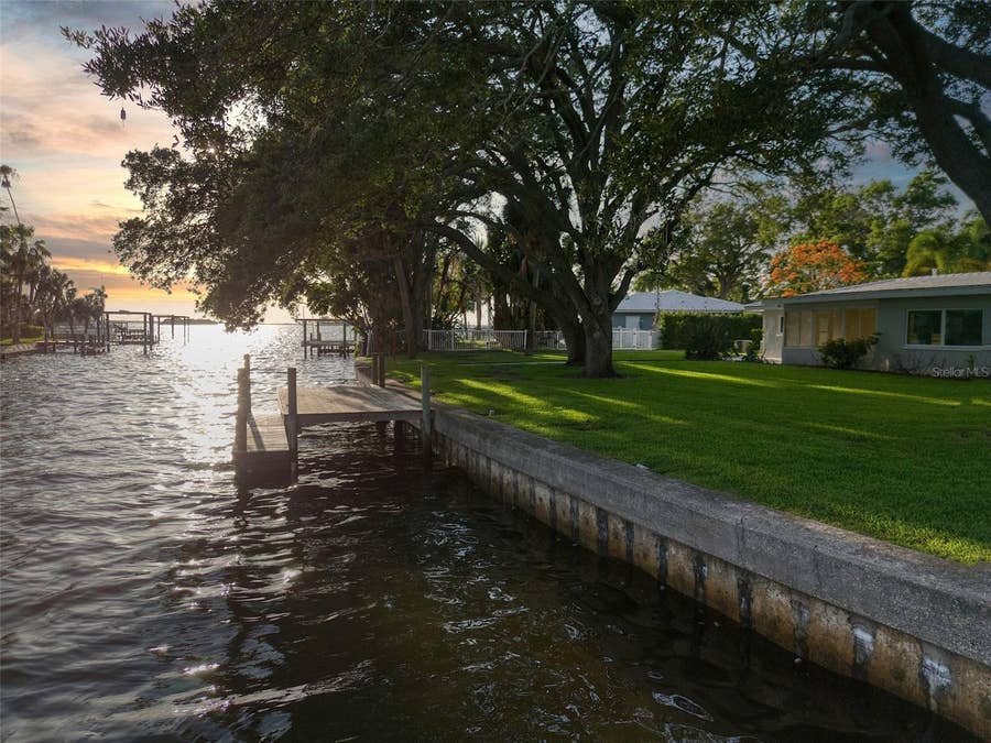 Property photo for 5 SHORE DRIVE, Dunedin, FL
