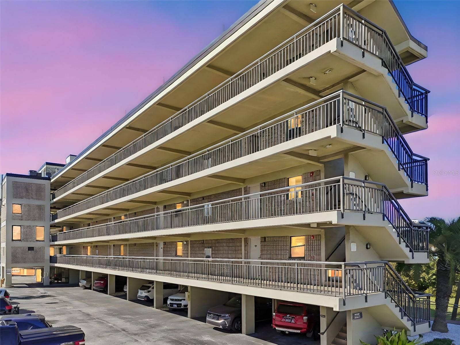 4510 GULF BOULEVARD, #308, St Pete Beach, FL 33706 4510 GULF BOULEVARD, #308, St Pete Beach, FL 33706