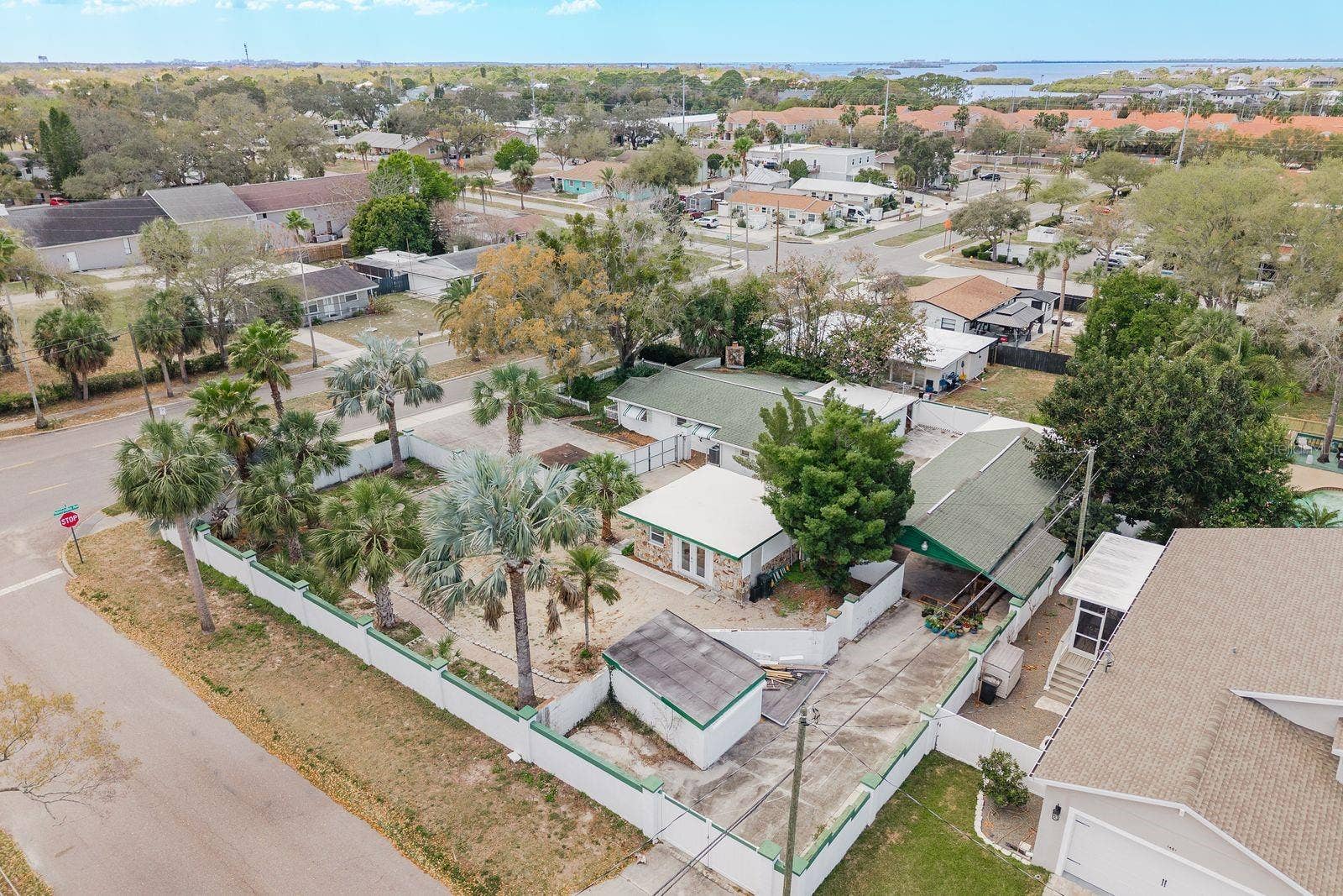 1115 PENNSYLVANIA AVENUE, Palm Harbor, FL 34683 1115 PENNSYLVANIA AVENUE, Palm Harbor, FL 34683