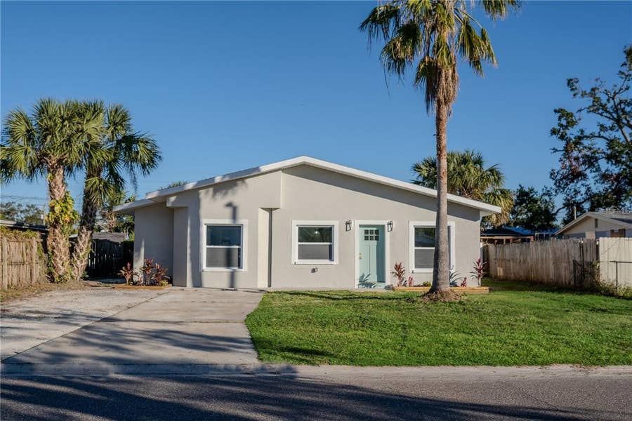 Property photo for 5516 GOLDEN DRIVE, Tampa, FL
