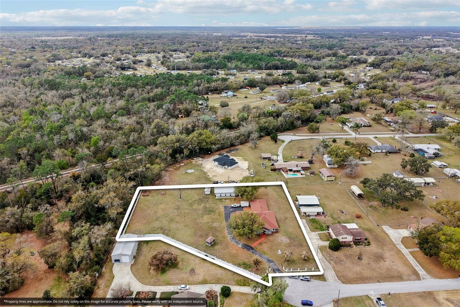 7026 PINEHAVEN DRIVE, Lakeland, FL 33810 7026 PINEHAVEN DRIVE, Lakeland, FL 33810