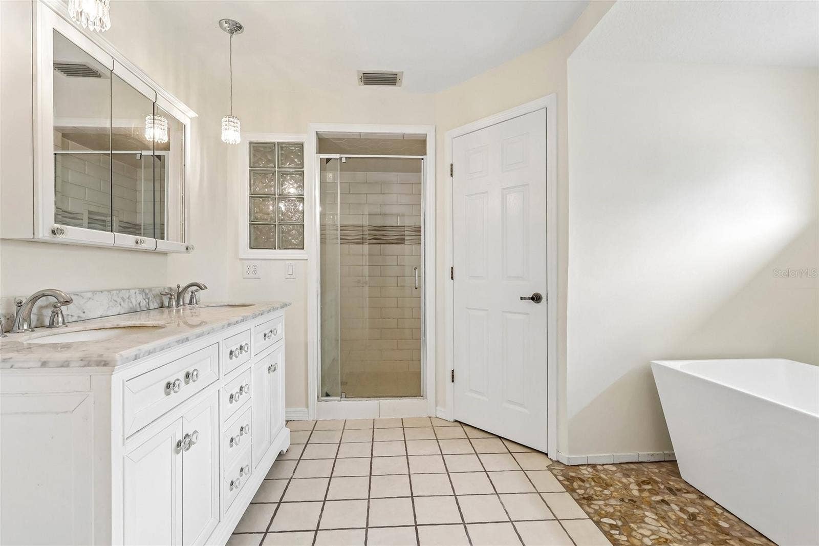 7026 PINEHAVEN DRIVE, Lakeland, FL 33810 7026 PINEHAVEN DRIVE, Lakeland, FL 33810