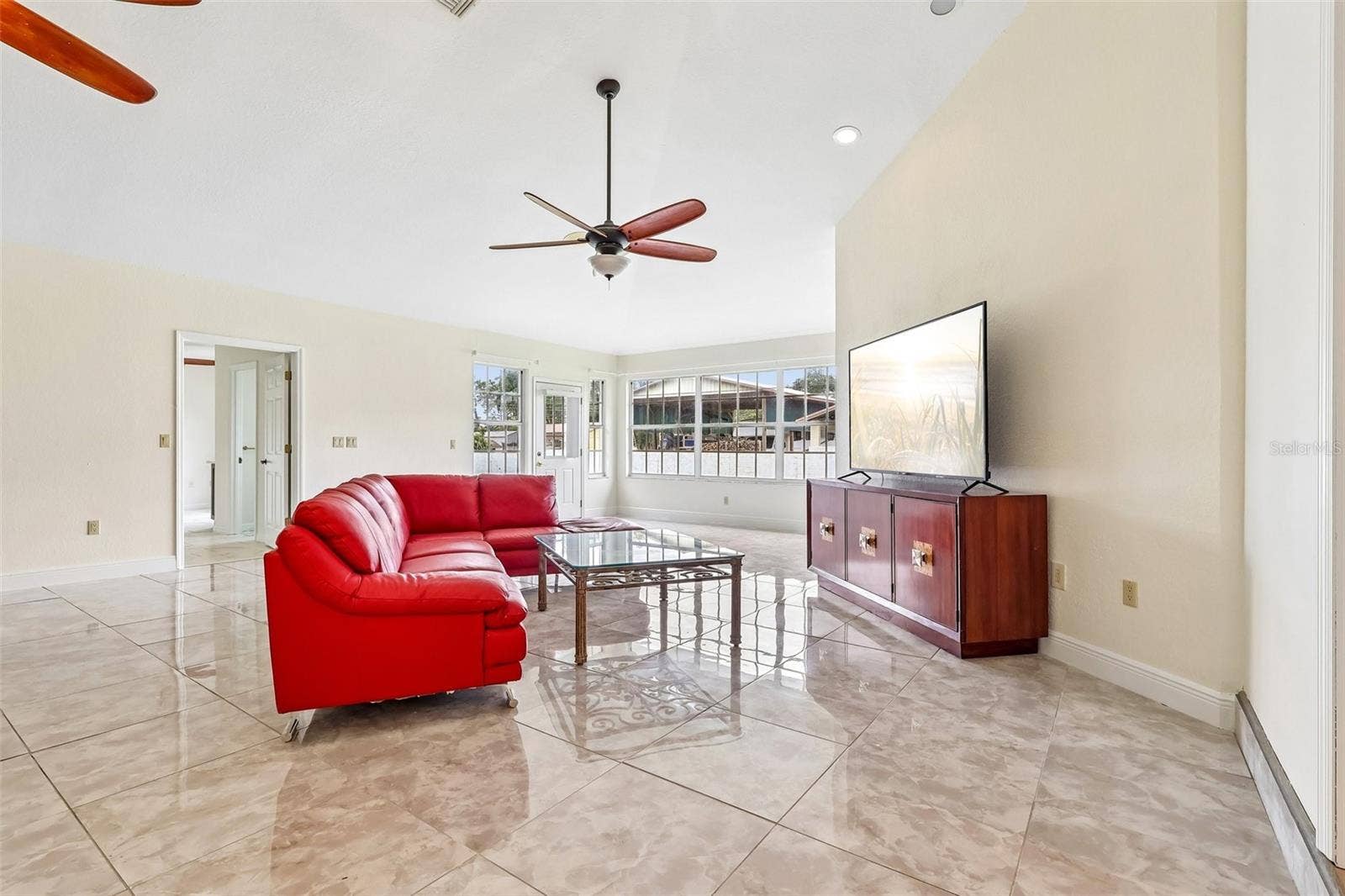 7026 PINEHAVEN DRIVE, Lakeland, FL 33810 7026 PINEHAVEN DRIVE, Lakeland, FL 33810