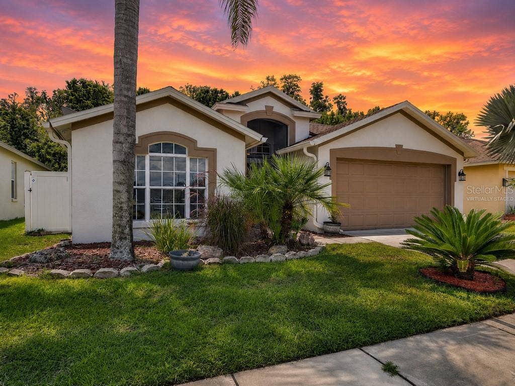 29454 CROSSLAND DRIVE, Wesley Chapel, FL 33543 Virtually Staged
