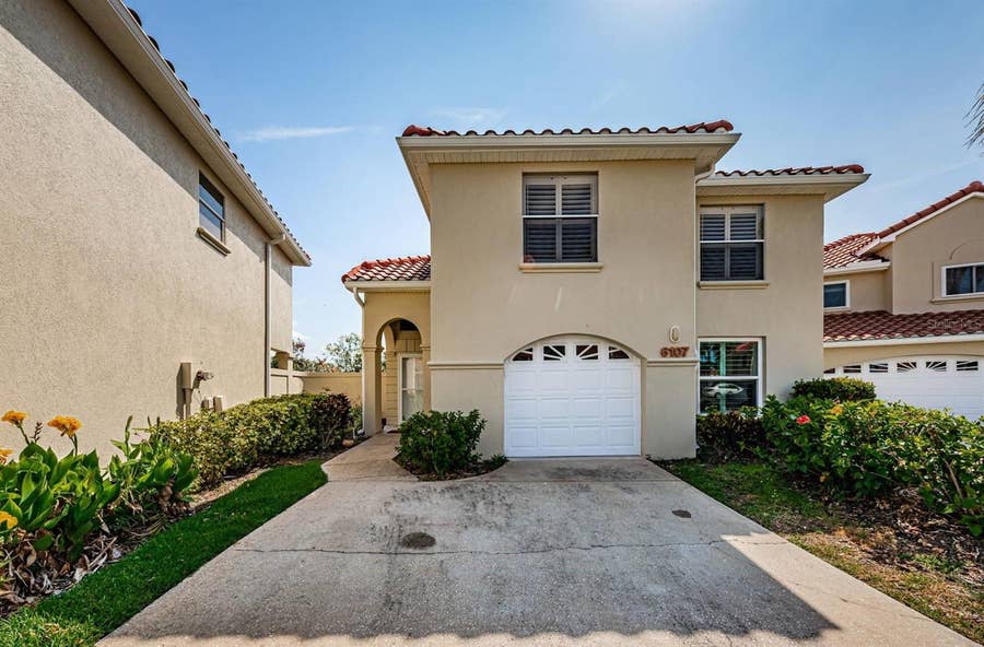 Property photo for 6107 MIRADA CIRCLE, St Petersburg, FL