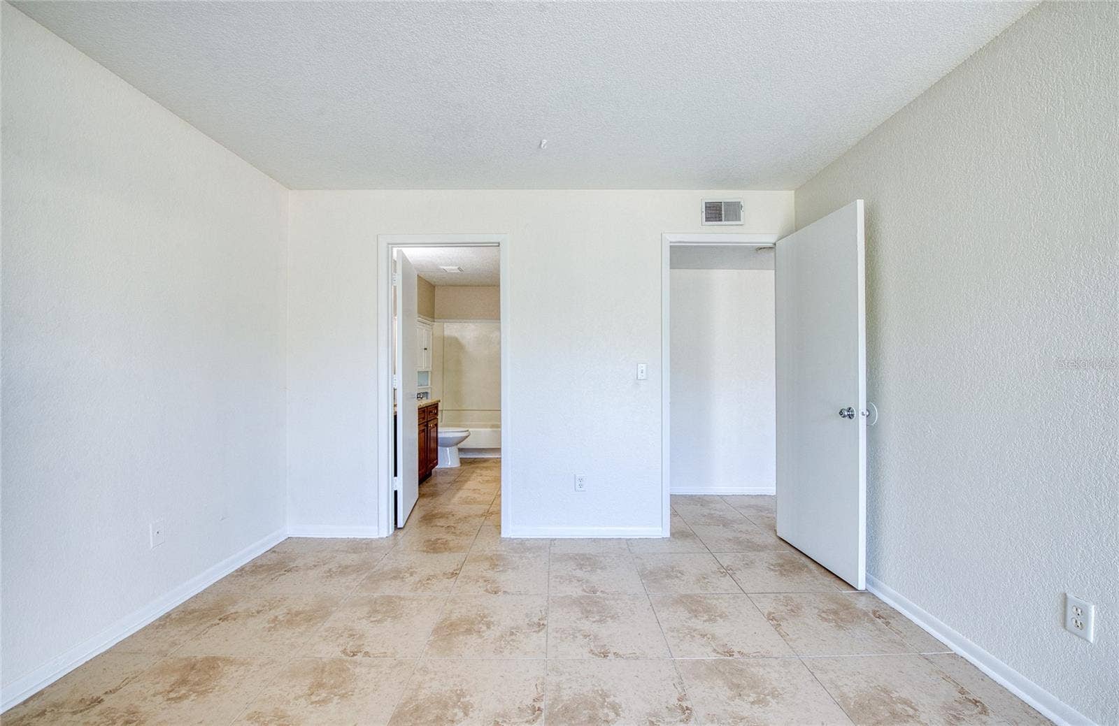 455 ALT 19 S, #21, Palm Harbor, FL 34683 455 ALT 19 S, #21, Palm Harbor, FL 34683