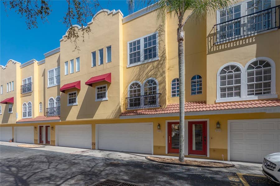 Property photo for 3308 LAS CAMPOS PLACE, Tampa, FL