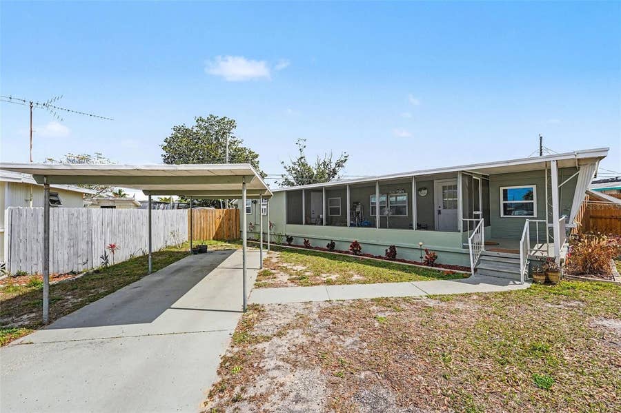 Property photo for 1922 LULLABY DRIVE, Holiday, FL