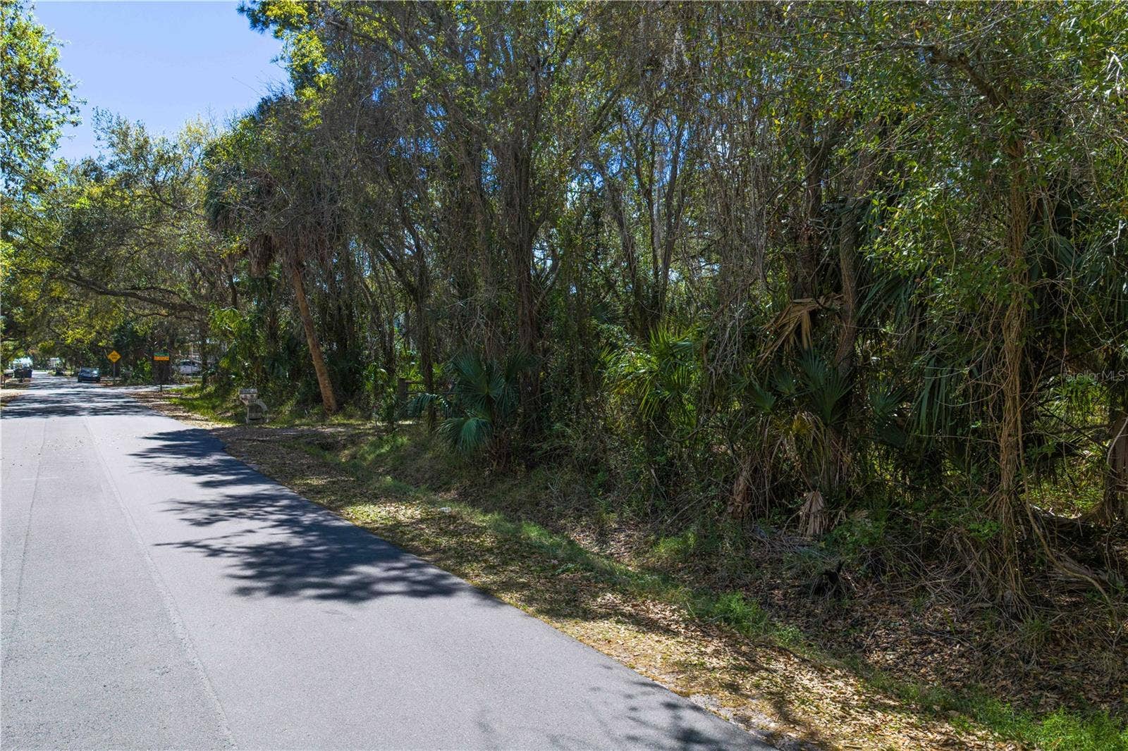 8004 BAY DRIVE, Tampa, FL 33635