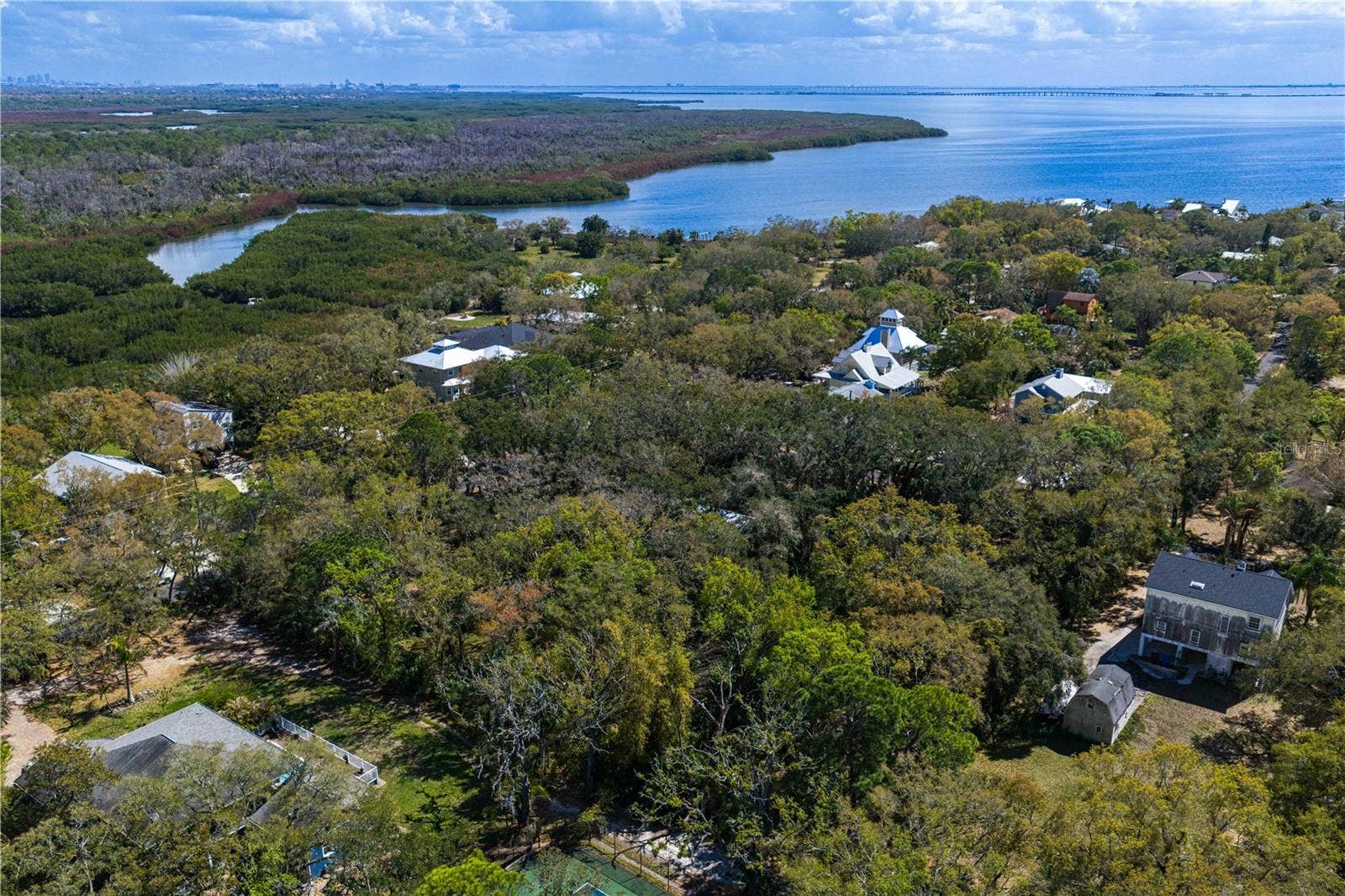 8004 BAY DRIVE, Tampa, FL 33635