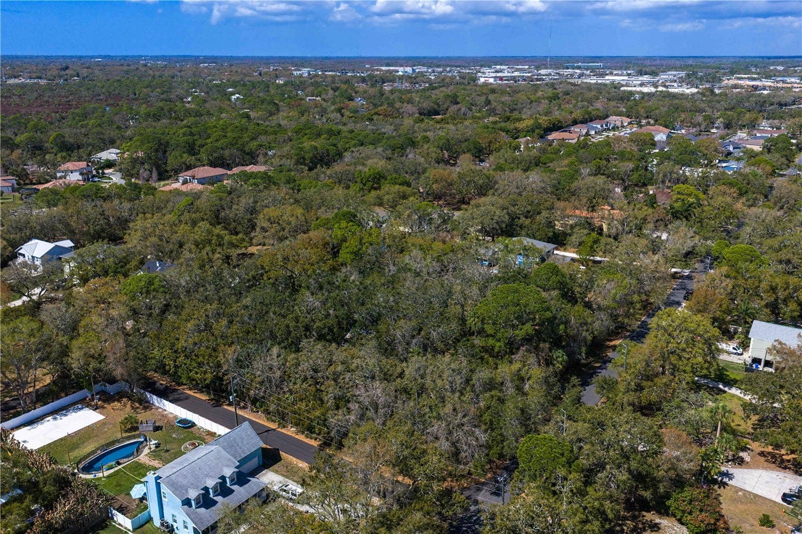 8004 BAY DRIVE, Tampa, FL 33635