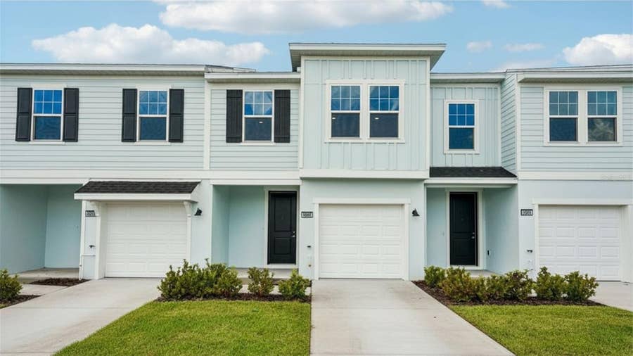 Property photo for 6860 HOLCOMBE DOWN DRIVE, Zephyrhills, FL