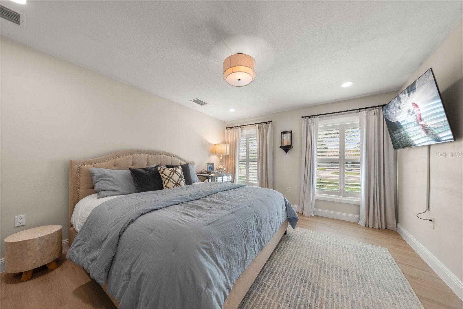 430 PALM ISLAND SE, Clearwater Beach, FL 33767
