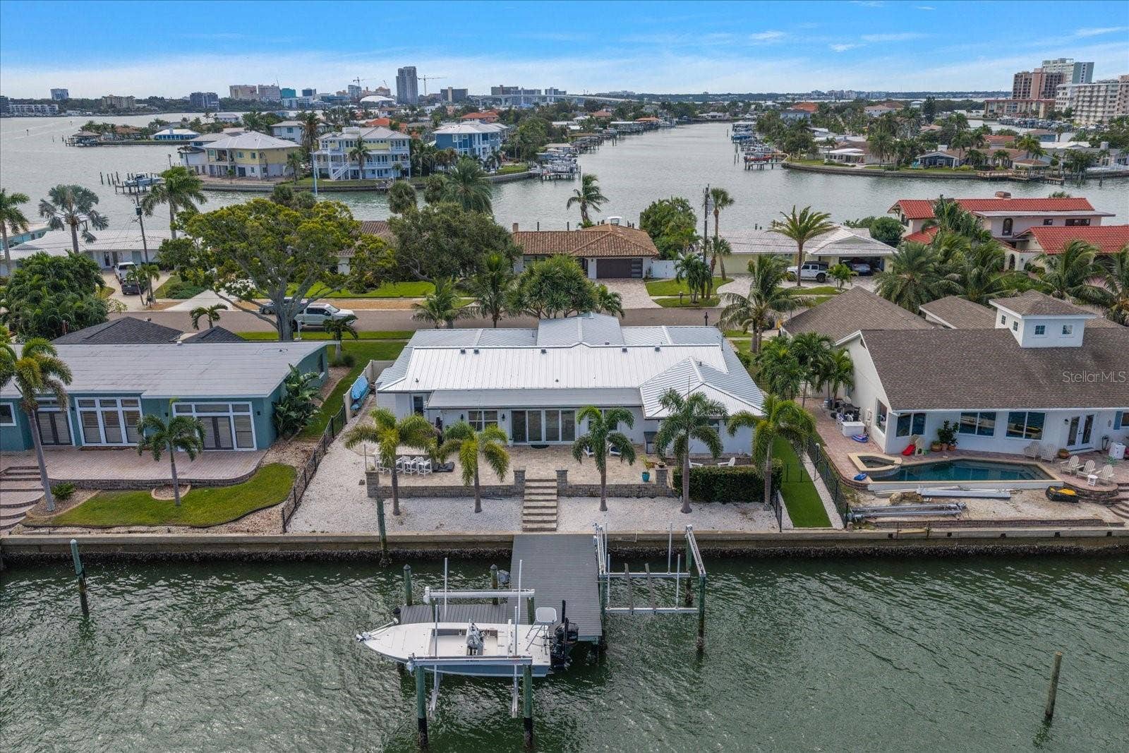 430 PALM ISLAND SE, Clearwater Beach, FL 33767