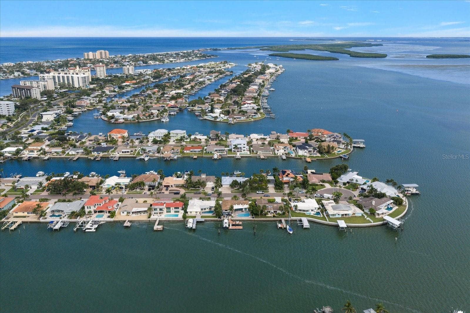 430 PALM ISLAND SE, Clearwater Beach, FL 33767