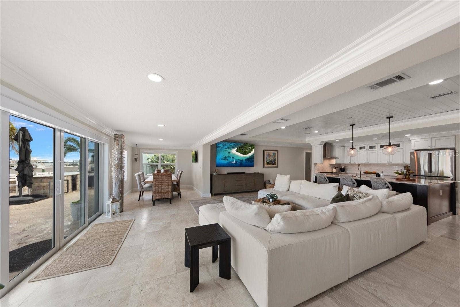 430 PALM ISLAND SE, Clearwater Beach, FL 33767