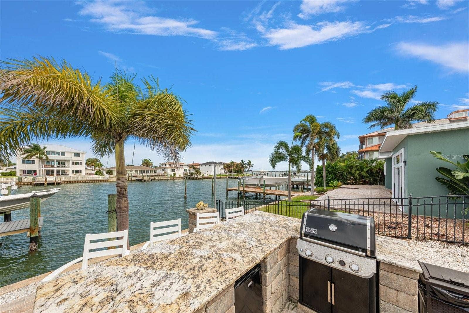 430 PALM ISLAND SE, Clearwater Beach, FL 33767