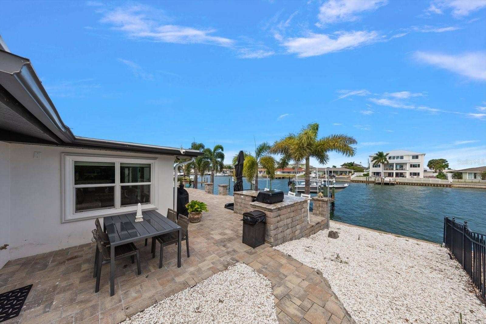 430 PALM ISLAND SE, Clearwater Beach, FL 33767