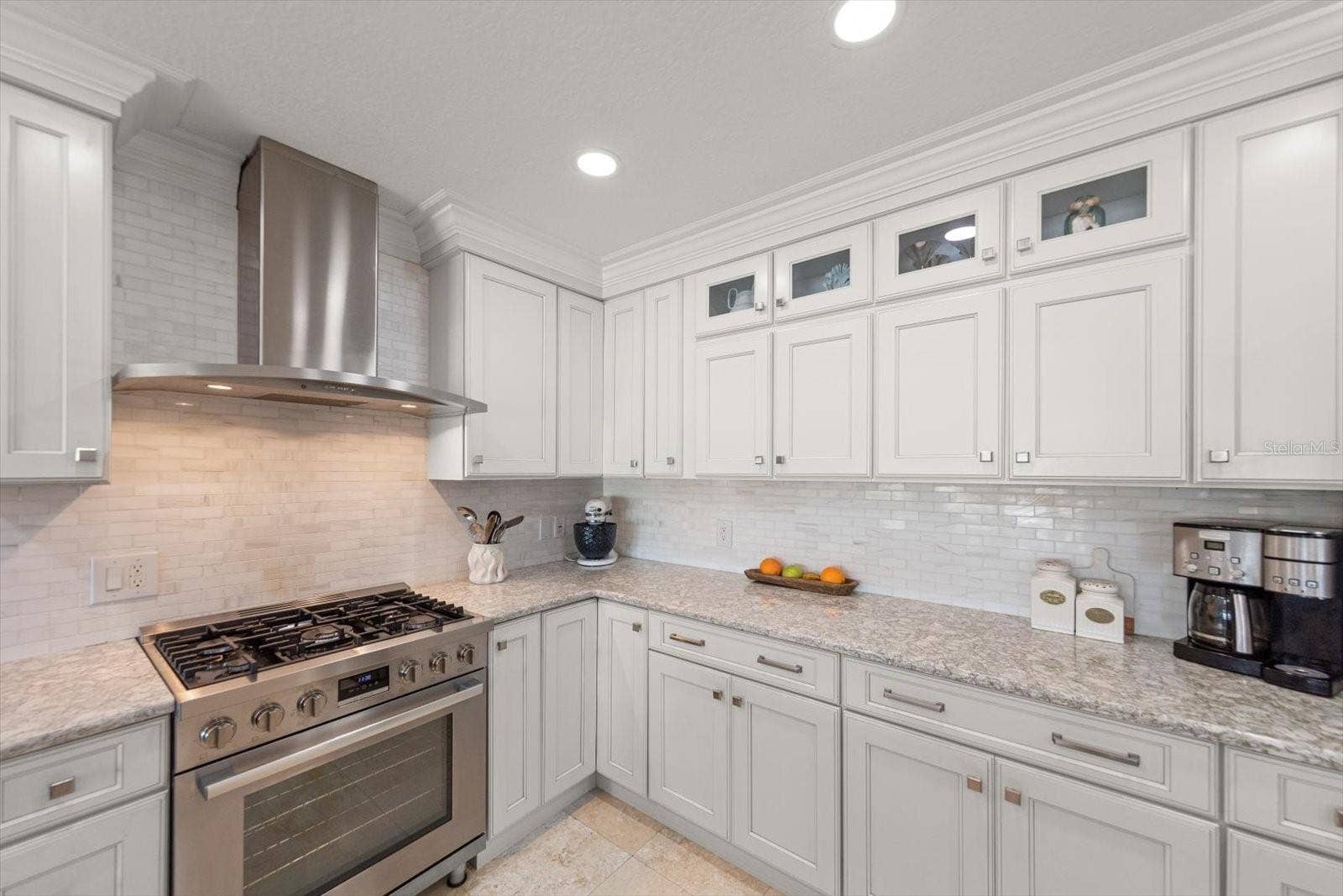 430 PALM ISLAND SE, Clearwater Beach, FL 33767