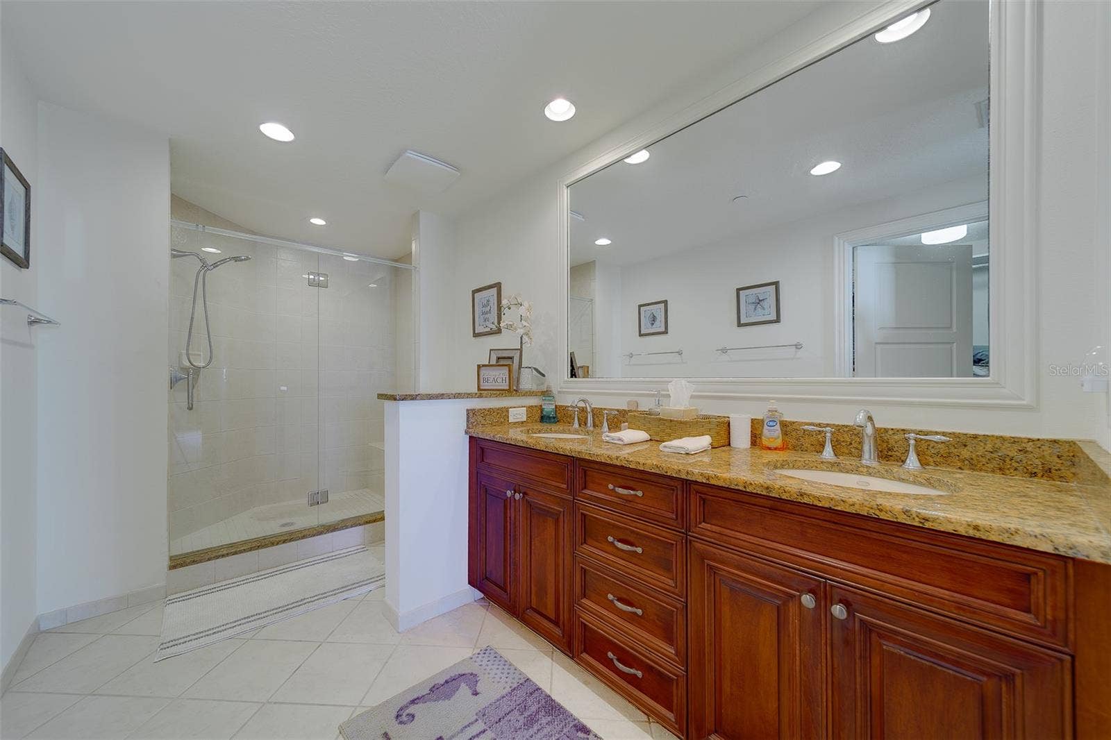 11 BAYMONT STREET, #1109, Clearwater Beach, FL 33767 11 BAYMONT STREET, #1109, Clearwater Beach, FL 33767