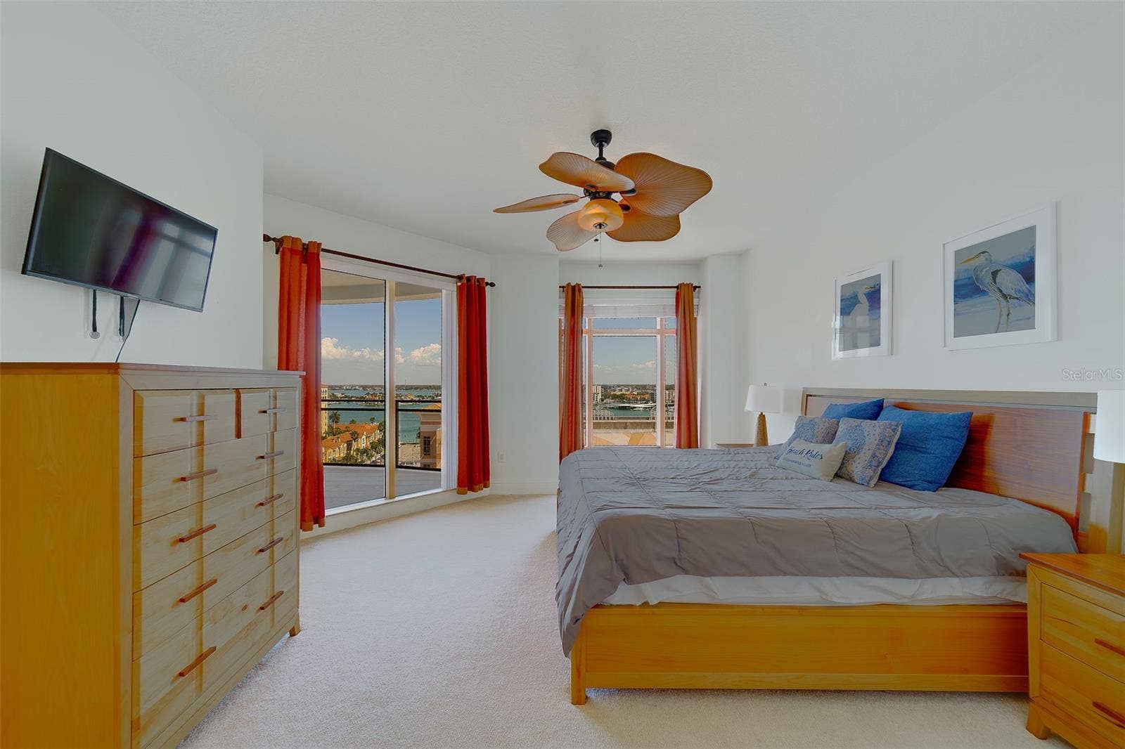 11 BAYMONT STREET, #1109, Clearwater Beach, FL 33767 11 BAYMONT STREET, #1109, Clearwater Beach, FL 33767