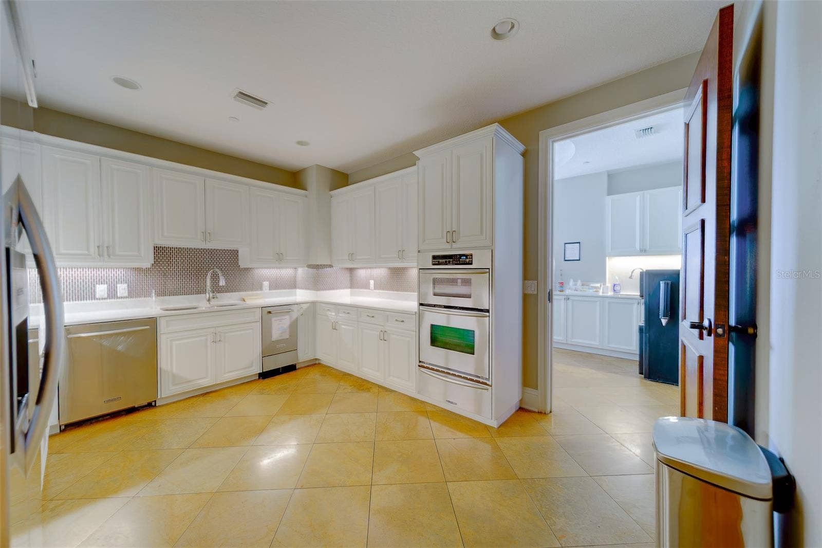 11 BAYMONT STREET, #1109, Clearwater Beach, FL 33767 11 BAYMONT STREET, #1109, Clearwater Beach, FL 33767