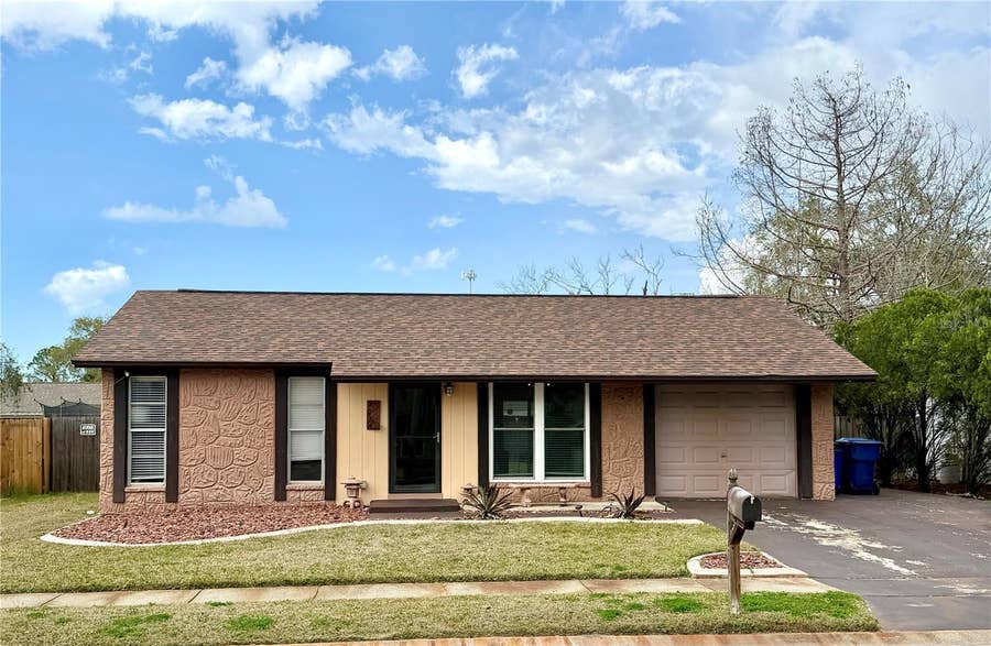 Property photo for 7974 AVENAL LOOP, New Port Richey, FL