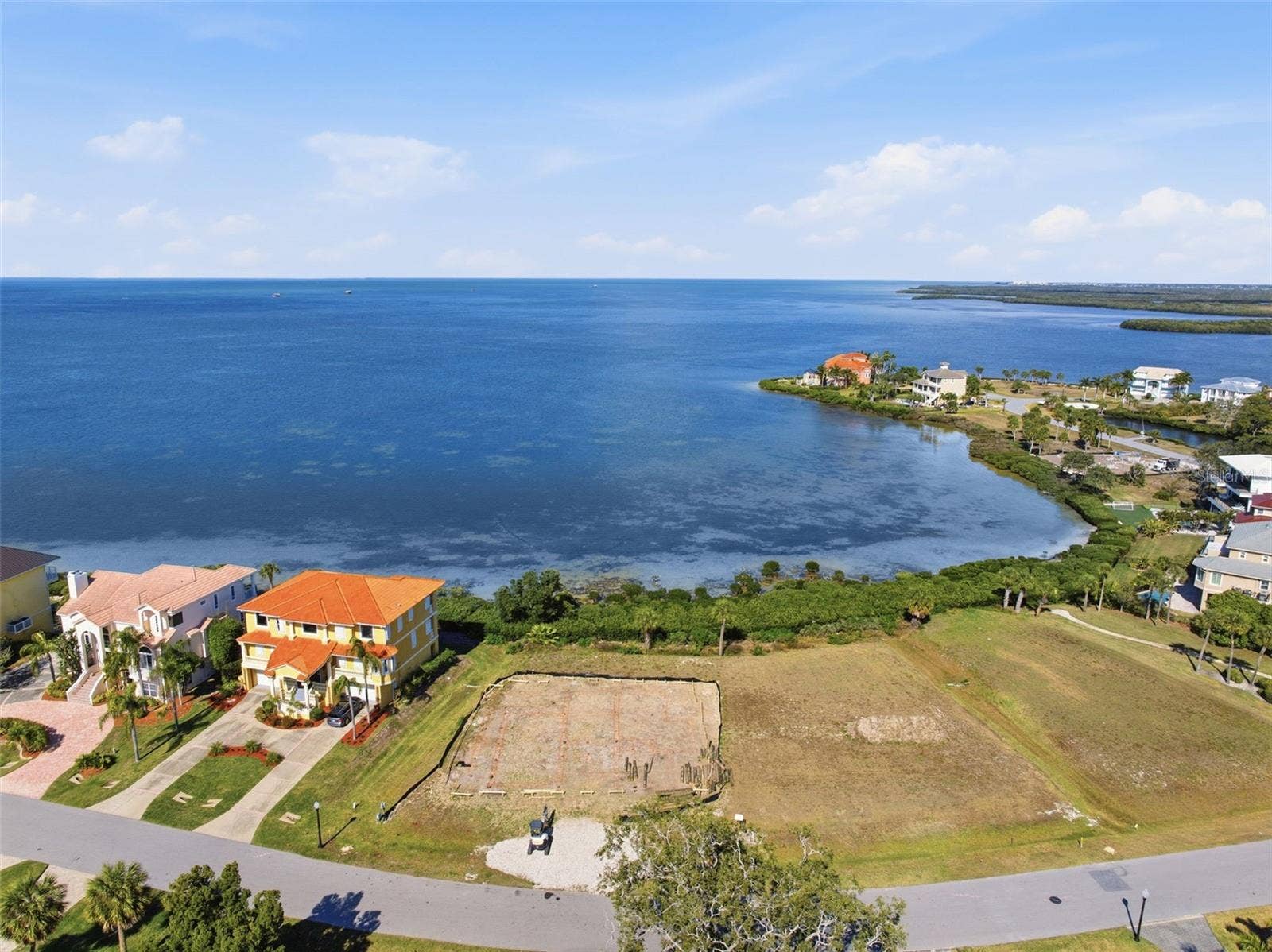 26 HARBORPOINTE DR, Port Richey, FL 34668 26 HARBORPOINTE DR, Port Richey, FL 34668