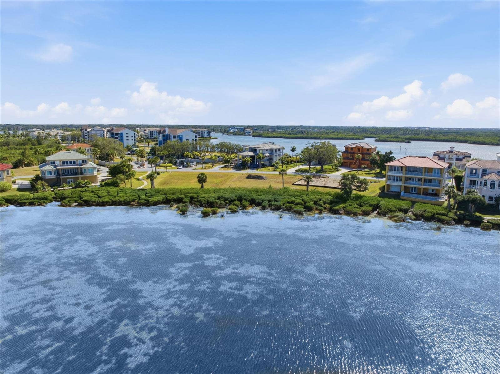 26 HARBORPOINTE DR, Port Richey, FL 34668 26 HARBORPOINTE DR, Port Richey, FL 34668