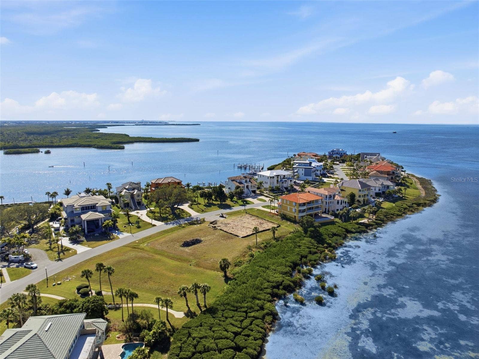 26 HARBORPOINTE DR, Port Richey, FL 34668 26 HARBORPOINTE DR, Port Richey, FL 34668
