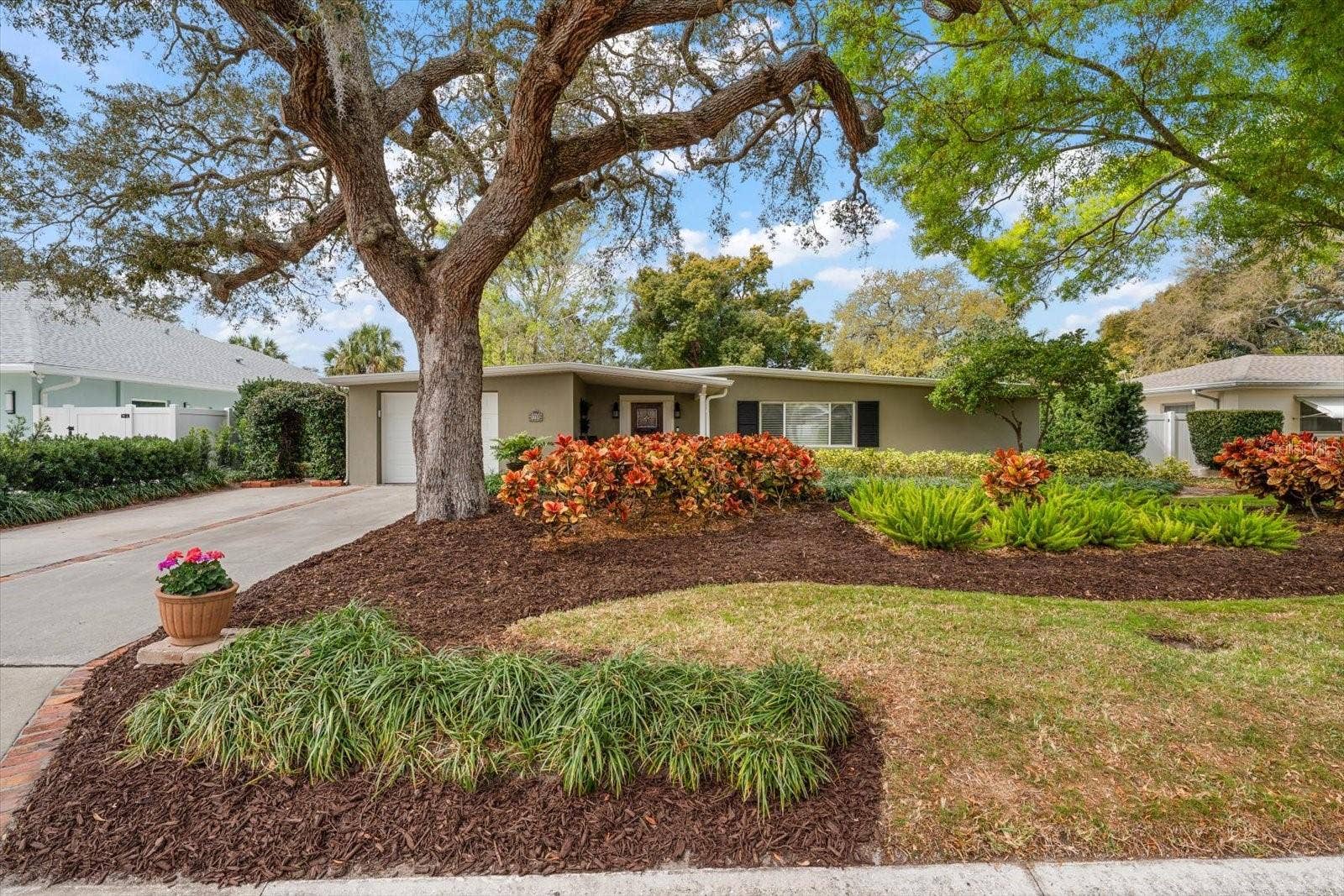 1718 MEREDITH LANE, Belleair, FL 33756 1718 MEREDITH LANE, Belleair, FL 33756