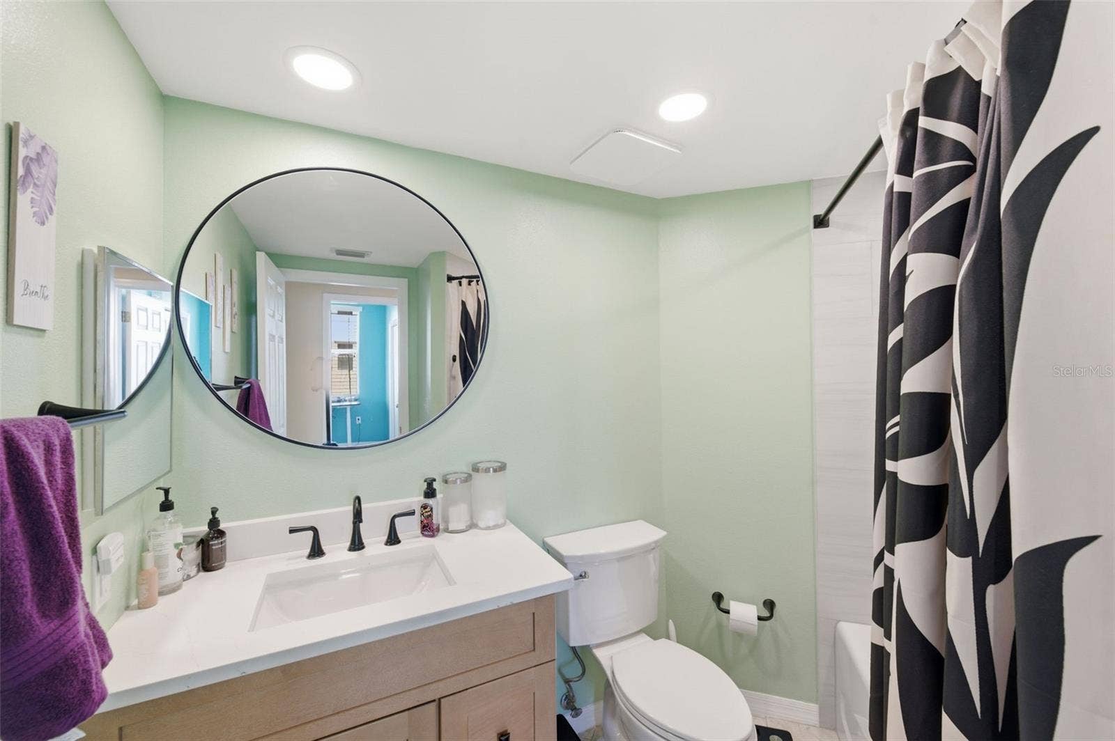 1200 COUNTRY CLUB DRIVE, #1206, Largo, FL 33771 1200 COUNTRY CLUB DRIVE, #1206, Largo, FL 33771