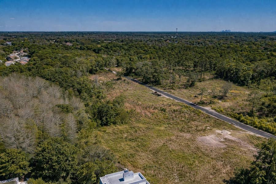 Property photo for 310 SKYTRAIL, Tampa, FL