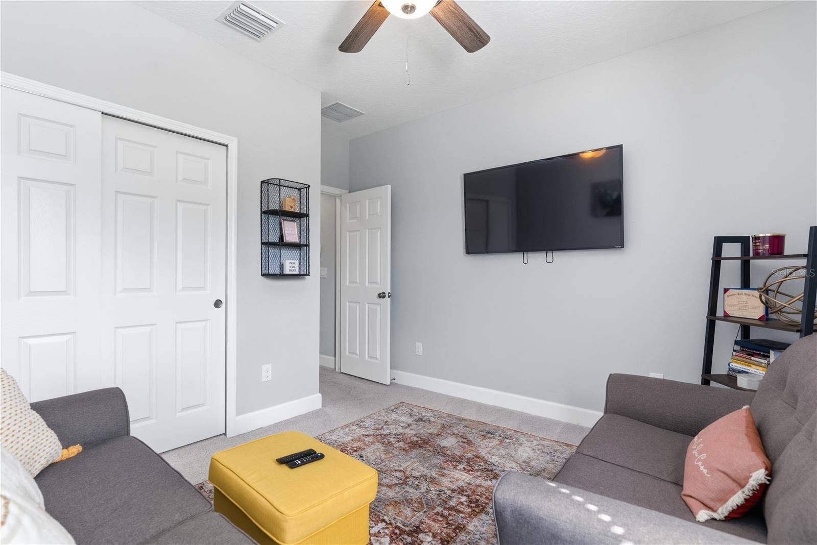 4939 LOS ROBLES COURT, Palmetto, FL 34221 4939 LOS ROBLES COURT, Palmetto, FL 34221