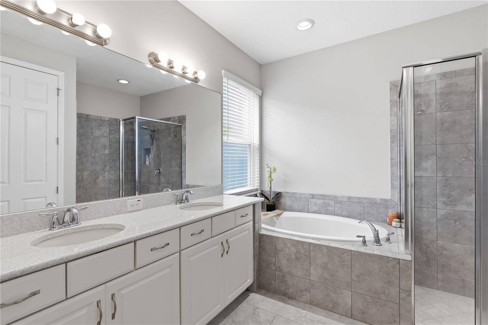 4939 LOS ROBLES COURT, Palmetto, FL 34221 4939 LOS ROBLES COURT, Palmetto, FL 34221