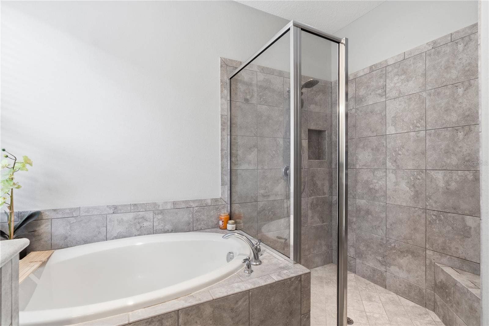 4939 LOS ROBLES COURT, Palmetto, FL 34221 4939 LOS ROBLES COURT, Palmetto, FL 34221