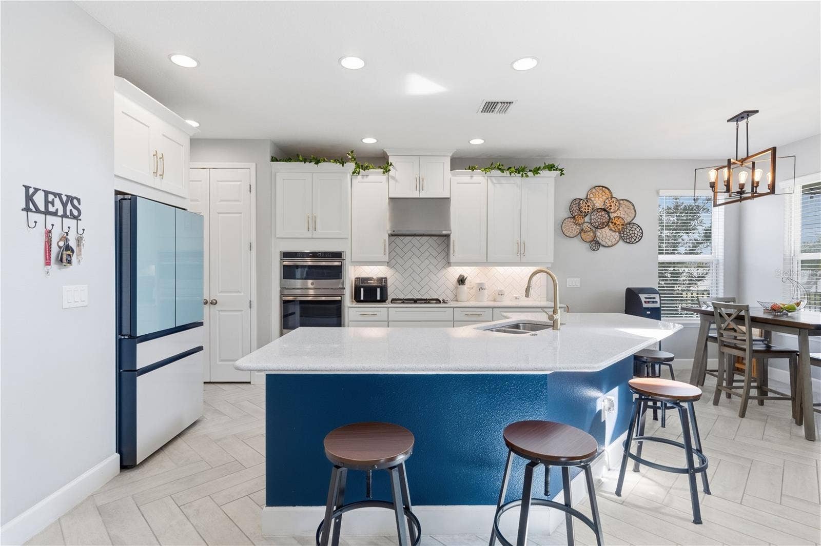 4939 LOS ROBLES COURT, Palmetto, FL 34221 4939 LOS ROBLES COURT, Palmetto, FL 34221