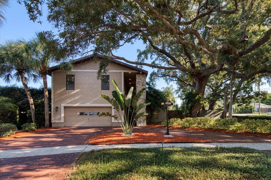 Property photo for 13703 OAK FOREST BOULEVARD N, Seminole, FL