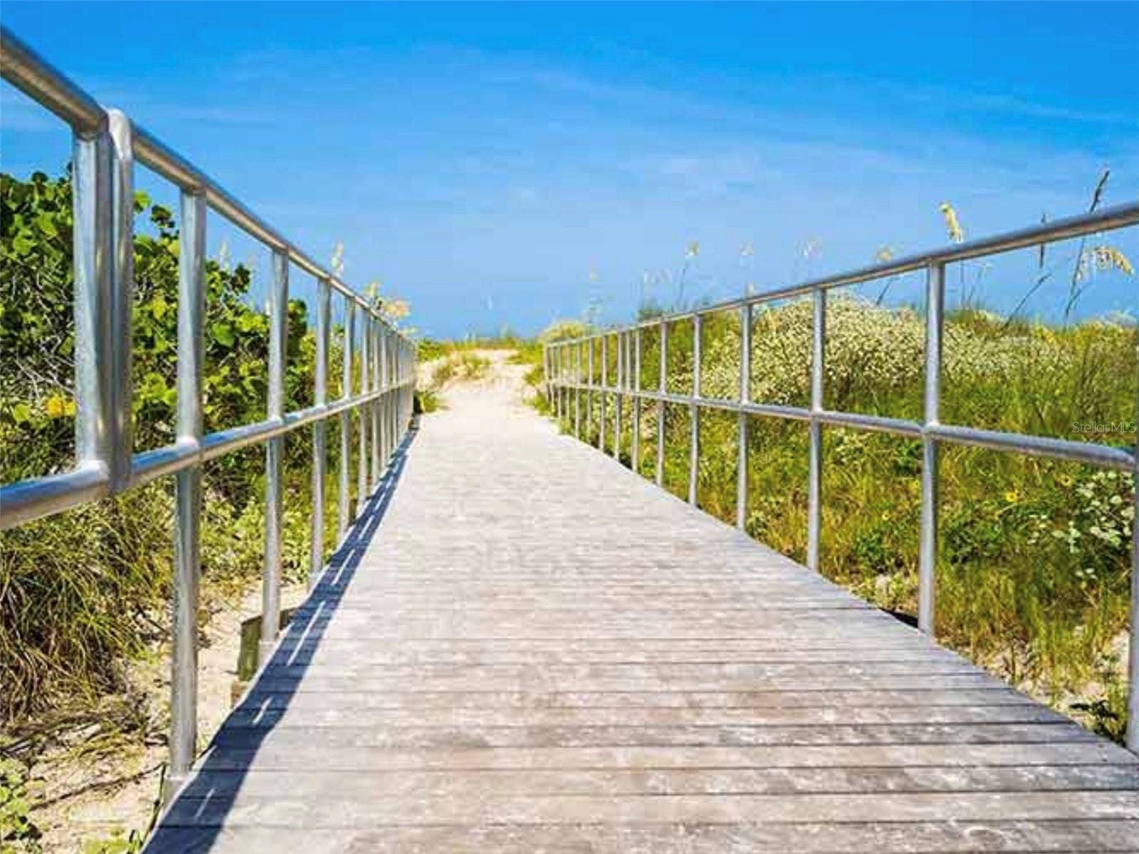 27 DOLPHIN DRIVE, Treasure Island, FL 33706 Your pathway to the sand!
