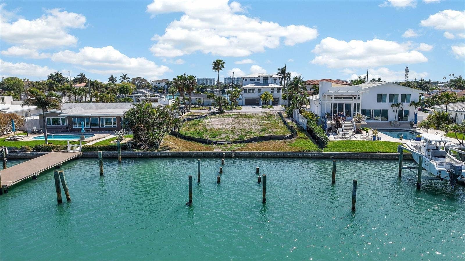 27 DOLPHIN DRIVE, Treasure Island, FL 33706 Deep water just behind your home